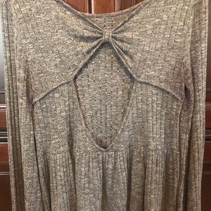 Gray ribbed peplum shirt